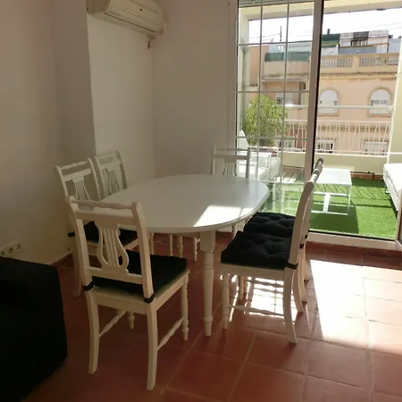 Total Attics Iii Apartment *